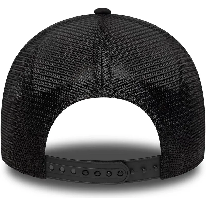 cepur-izliekta-soferis-melns-snapback-9forty-m-crown-graphic-no-new-era