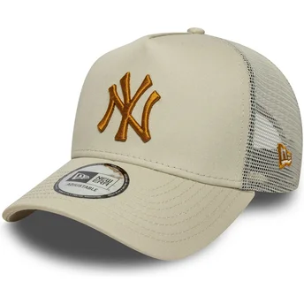 Beige Trucker-Cap mit braunem Logo A Frame League Essential der New York Yankees MLB von New Era