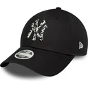svart-justerbar-kurvad-keps-for-dam-9forty-animal-infill-fran-new-york-yankees-mlb-av-new-era