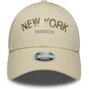 cap-izliekta-beige-adjustable-strap-9forty-sequin-wordmark-no-new-york-yankees-mlb-no-new-era