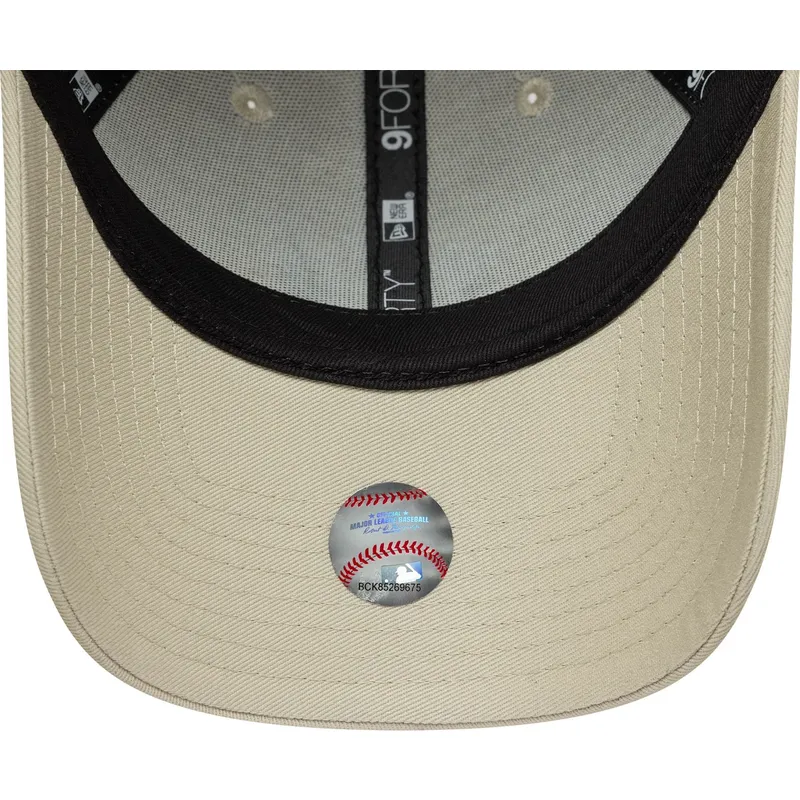cepur-izliekta-bess-regulejama-lente-9forty-floral-icon-no-new-york-yankees-mlb-no-new-era
