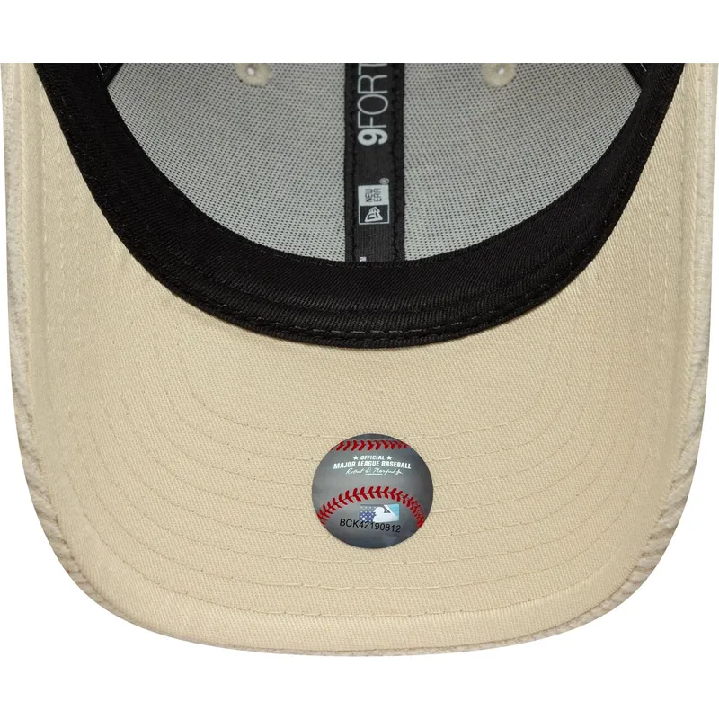 cap-izliekta-beige-adjustable-strap-9forty-m-crown-pastel-cord-no-los-angeles-dodgers-mlb-no-new-era