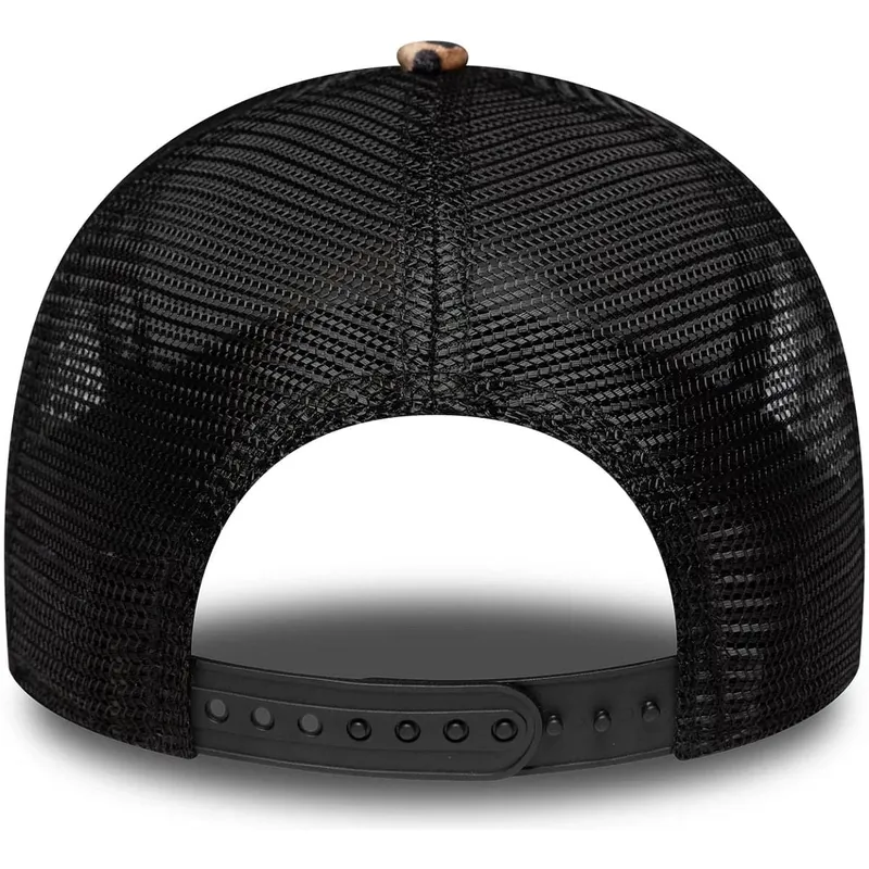 cepur-izliekta-soferis-leopards-snapback-9forty-a-frame-m-crown-no-new-era