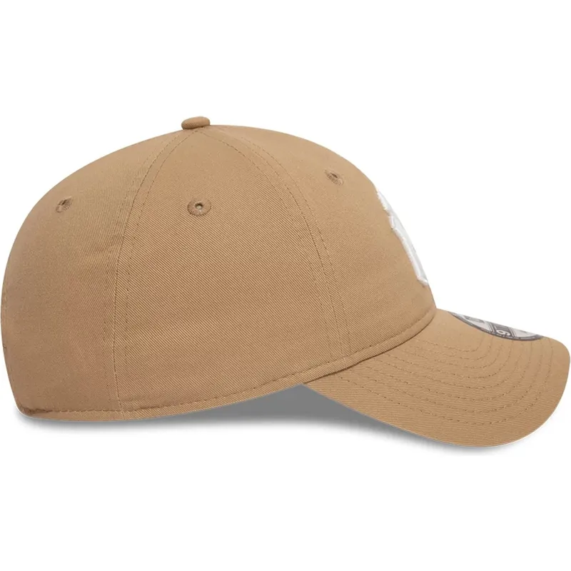cap-izliekta-brown-adjustable-strap-claro-9twenty-league-essential-no-new-york-yankees-mlb-no-new-era cap-izliekta-brown-adjustable-strap-claro-9twenty-league-essential-no-new-york-yankees-mlb-no-new-era