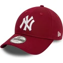 gorra-curva-roja-oscuro-ajustable-9twenty-league-essential-de-new-york-yankees-mlb-de-new-era