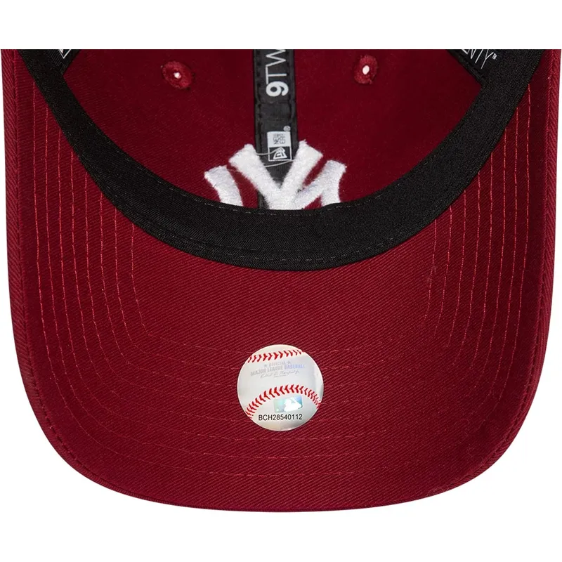 cap-izliekta-red-adjustable-strap-9twenty-league-essential-no-new-york-yankees-mlb-no-new-era