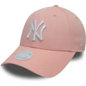 cepur-izliekta-roza-regulejams-9forty-league-essential-no-new-york-yankees-mlb-no-new-era