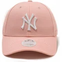 cepur-izliekta-roza-regulejams-9forty-league-essential-no-new-york-yankees-mlb-no-new-era