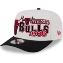 casquette-courbee-beige-et-noire-snapback-9fifty-a-frame-classic-chicago-bulls-nba-new-era