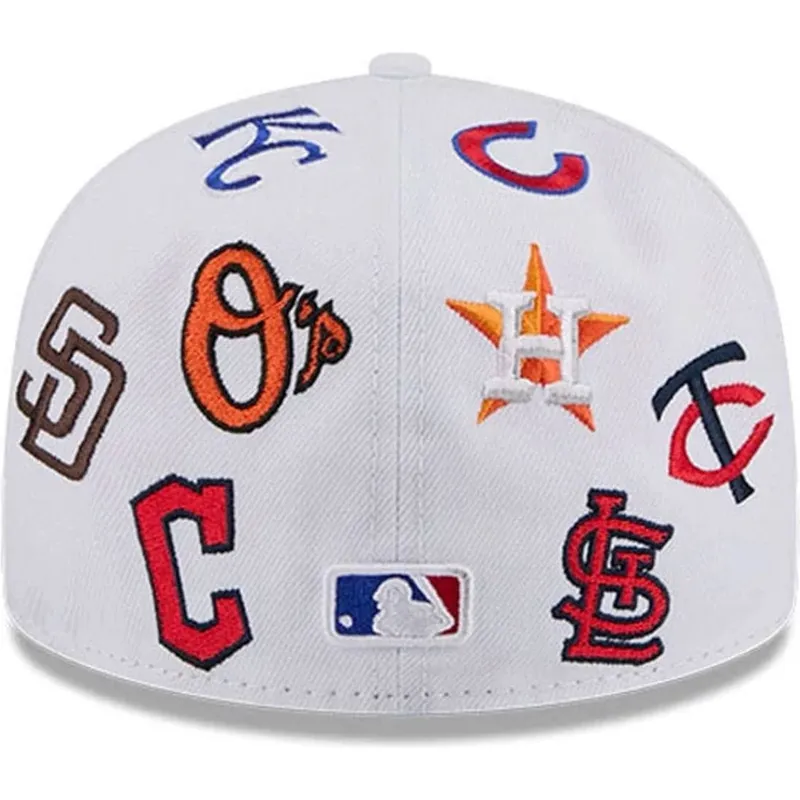 weisse-enganliegende-59fifty-all-over-flatcap-von-mlb-von-new-era