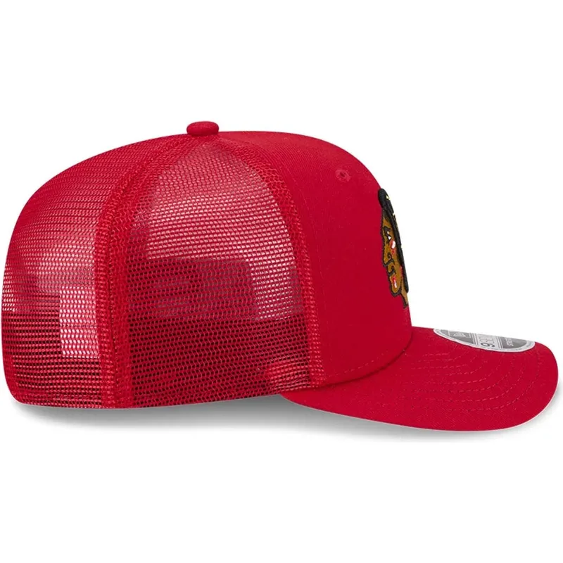 cepur-izliekta-soferis-sarkans-snapback-9seventy-stretch-snap-eg-no-chicago-blackhawks-nhl-no-new-era