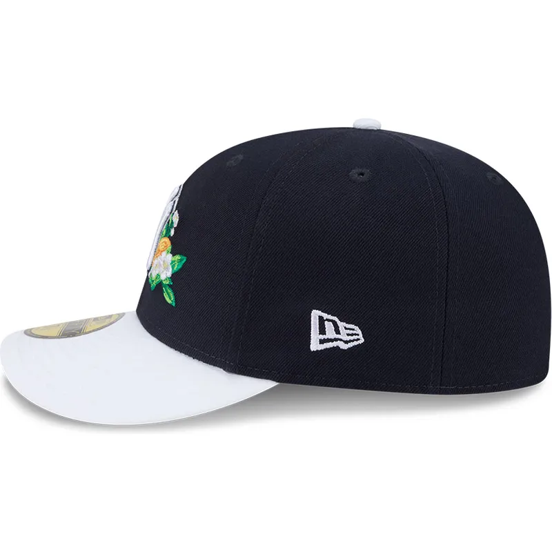 granatowo-biala-dopasowana-czapka-z-zakrzywionym-daszkiem-59fifty-spring-training-new-york-yankees-mlb-new-era