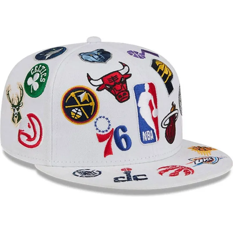 vit-platt-keps-justerad-59fifty-all-over-fran-nba-av-new-era