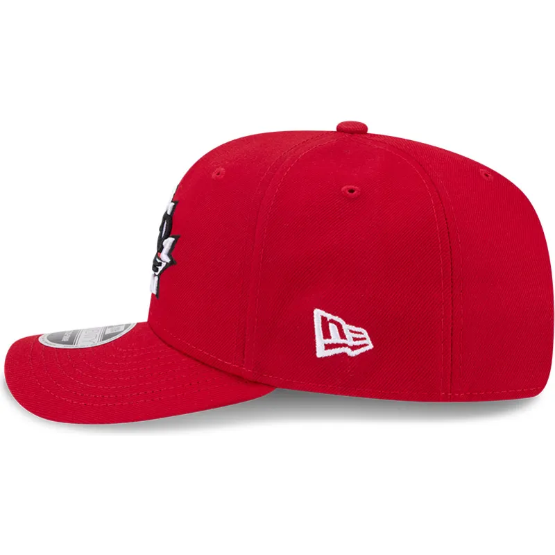 rote-gebogene-snapback-kappe-9seventy-stretch-snap-canada-2026-world-baseball-classic-von-new-era