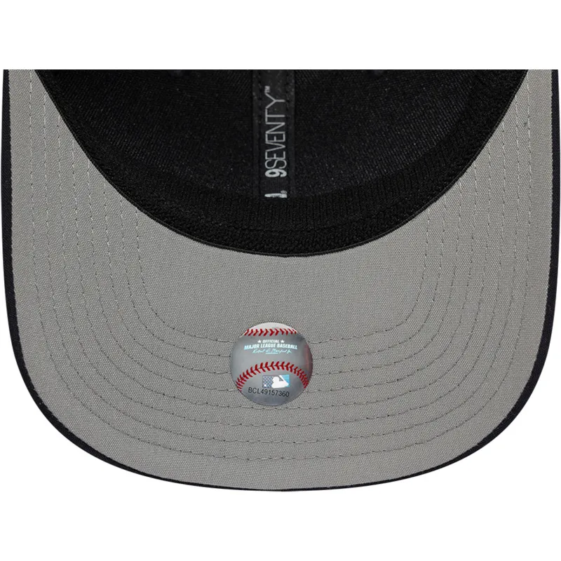 casquette-trucker-bleue-marine-9seventy-stretch-snap-circle-spring-training-new-york-yankees-mlb-new-era