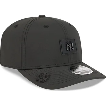 Cepur izliekta melns snapback 9SEVENTY Stretch Snap Clubhouse no New York Yankees MLB no New Era
