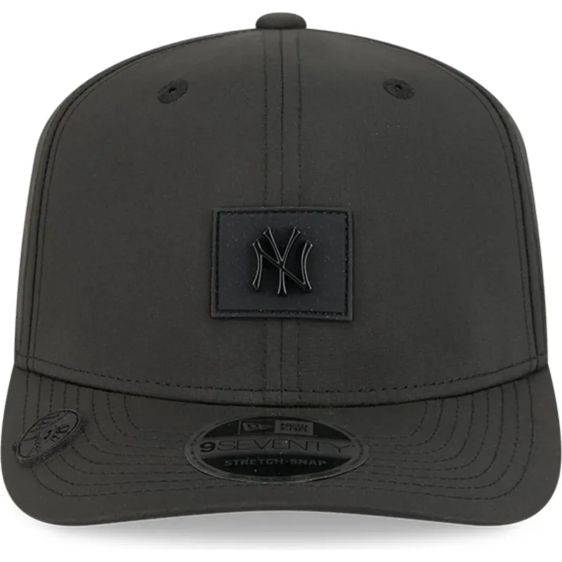 casquette-courbee-noire-snapback-9seventy-stretch-snap-clubhouse-new-york-yankees-mlb-new-era