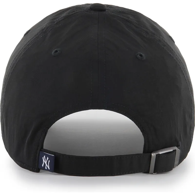 47-brand-curved-brim-clean-up-eight-bit-hero-new-york-yankees-mlb-black-adjustable-cap