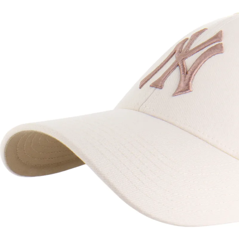 beige-kurvad-keps-snapback-med-brunt-mvp-ballpark-logotyp-fran-new-york-yankees-mlb-av-47-brand