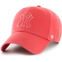 cepur-izliekta-sarkans-regulejams-clean-up-trailer-no-new-york-yankees-mlb-no-47-brand