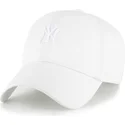 biala-regulowana-czapka-z-zakrzywionym-daszkiem-z-bialym-logo-clean-up-contemporary-two-tone-new-york-yankees-mlb-od-47-brand