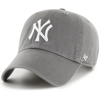 Grå böjd justerbar keps Clean Up No Loop Label från New York Yankees MLB av 47 Brand