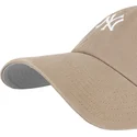 gorra-curva-marron-ajustable-clean-up-base-runner-de-new-york-yankees-mlb-de-47-brand
