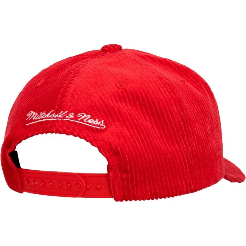 cap-izliekta-red-snapback-arch-stamp-pro-no-chicago-bulls-nba-no-mitchell-ness