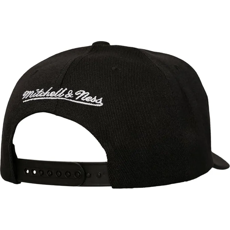 cap-izliekta-black-snapback-busted-pro-no-vancouver-grizzlies-nba-no-mitchell-ness