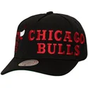 casquette-courbee-noire-snapback-busted-pro-chicago-bulls-nba-mitchell-ness