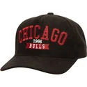 cepur-izliekta-melns-snapback-shady-suede-pro-no-chicago-bulls-nba-no-mitchell-ness