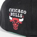 cepur-plakana-melns-snapback-triple-play-no-chicago-bulls-nba-no-mitchell-ness