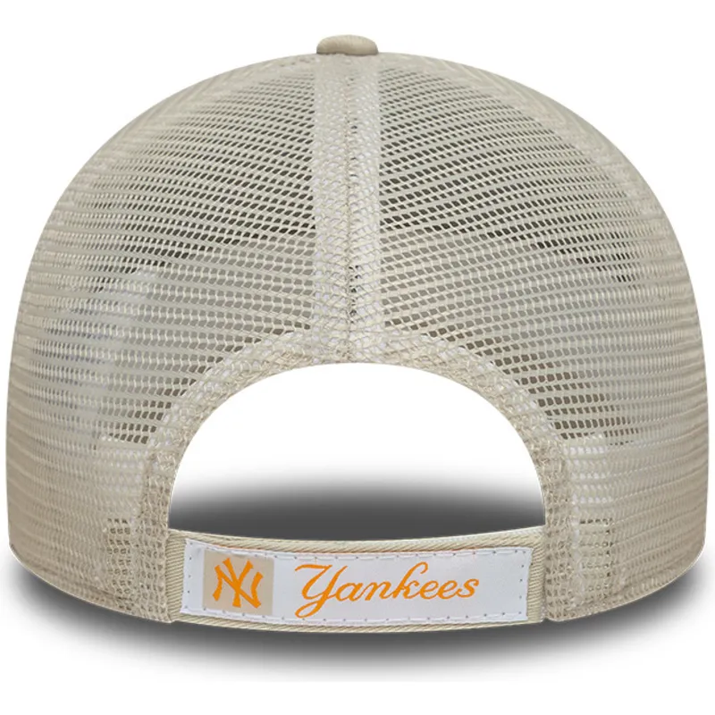 gorra-trucker-beige-ajustable-con-logo-naranja-para-nino-9forty-homefield-de-new-york-yankees-mlb-de-new-era