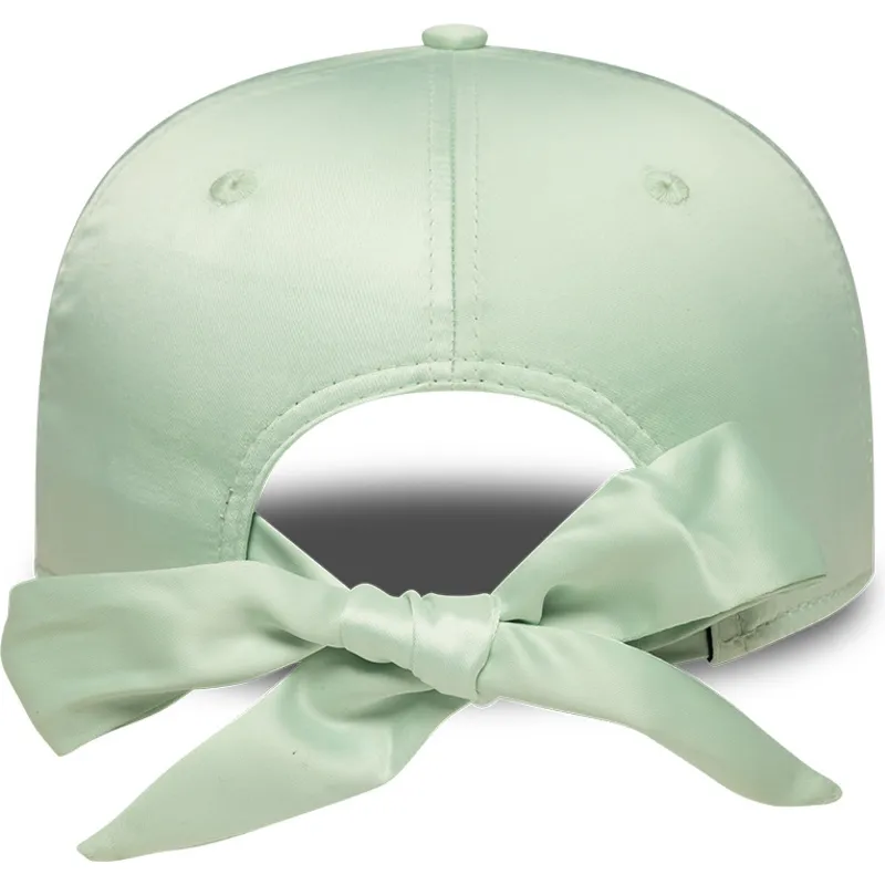 grune-gebogene-verstellbare-damenkappe-9forty-bow-back-satin-der-los-angeles-dodgers-mlb-von-new-era