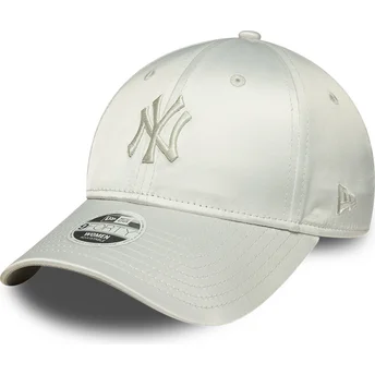Cepur izliekta zaļš regulējama lente 9FORTY Bow Back Satin no New York Yankees MLB no New Era