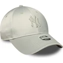 new-era-curved-brim-women-9forty-bow-back-satin-new-york-yankees-mlb-green-adjustable-cap