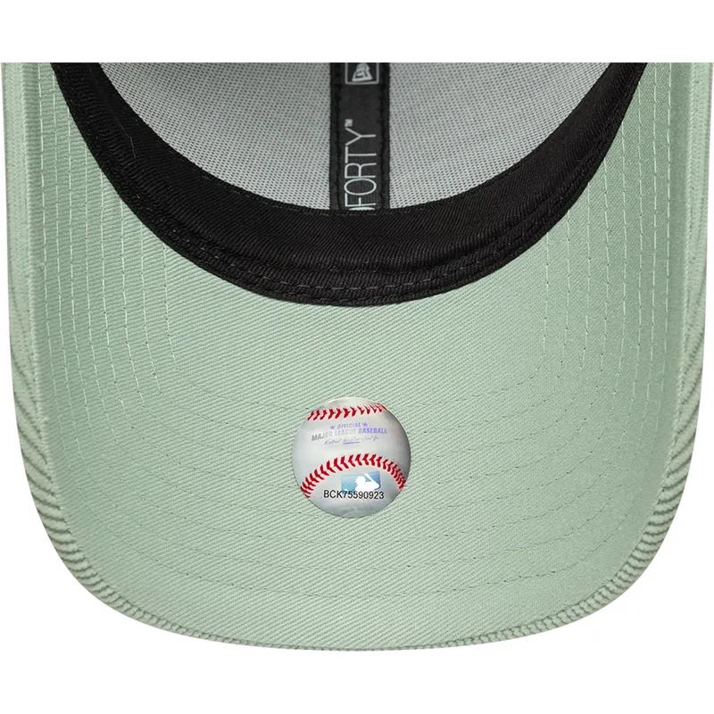cap-izliekta-green-adjustable-strap-9forty-mini-cord-no-new-york-yankees-mlb-no-new-era cap-izliekta-green-adjustable-strap-9forty-mini-cord-no-new-york-yankees-mlb-no-new-era
