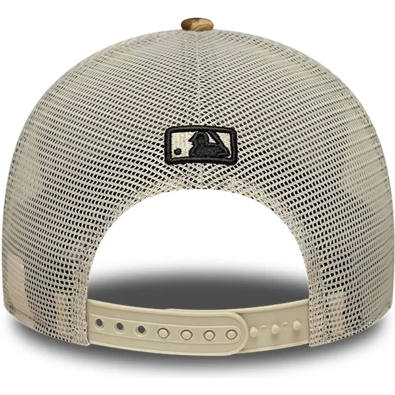 casquette-trucker-leopard-pour-femme-9forty-m-crown-a-frame-lionpard-new-york-yankees-mlb-new-era
