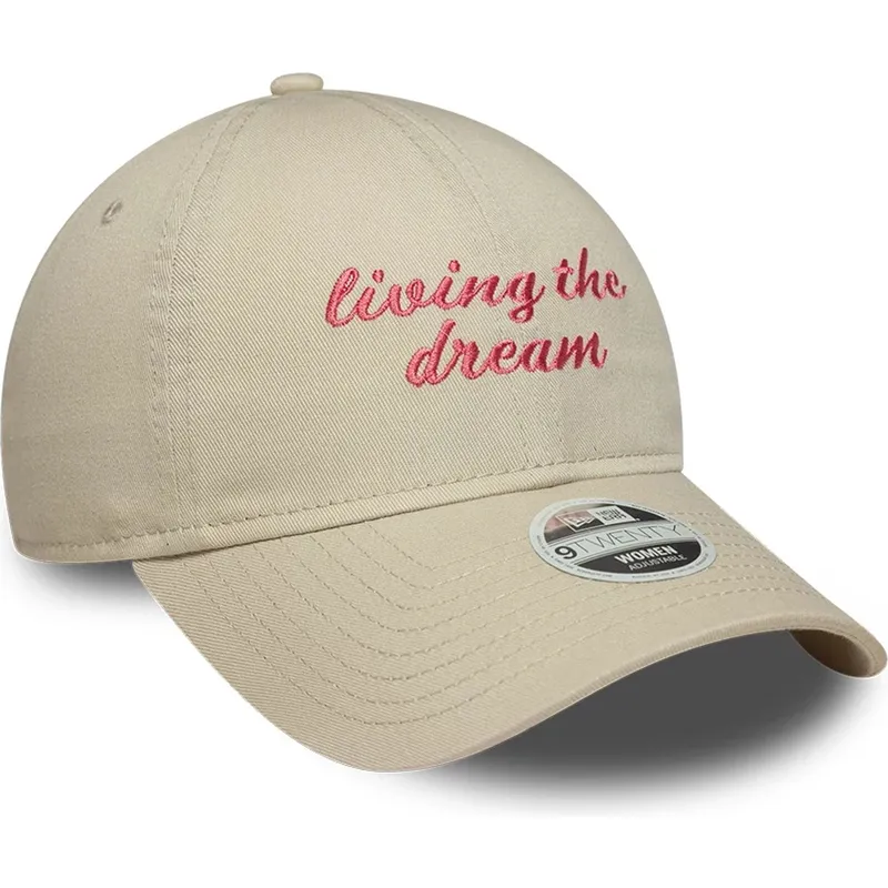 beige-verstellbare-curved-cap-fur-damen-9twenty-living-the-dream-slogan-von-new-era