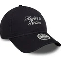 cepur-izliekta-tumsi-zils-regulejama-lente-9twenty-aspire-to-retire-slogan-no-new-era