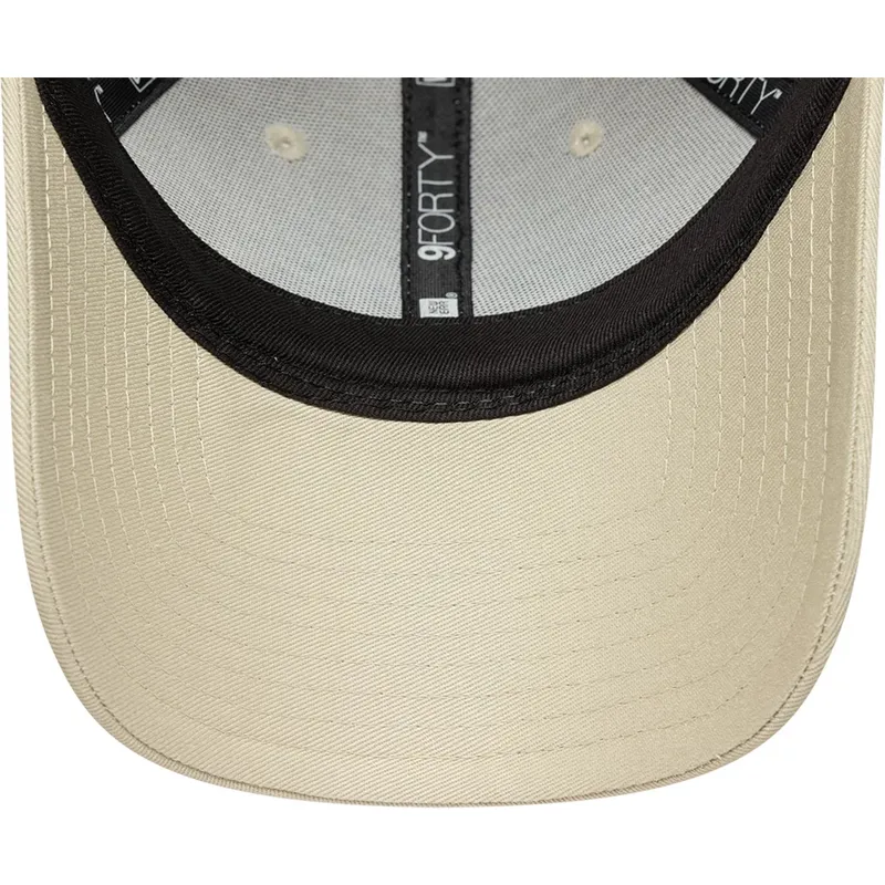 new-era-curved-brim-women-9forty-beaded-beige-adjustable-cap