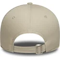 bezowa-regulowana-czapka-z-zakrzywionym-daszkiem-z-zielonym-logo-dla-kobiet-9forty-league-essential-los-angeles-dodgers-mlb-new-