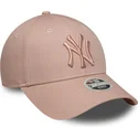 casquette-courbee-rose-ajustable-avec-logo-rose-pour-femme-9forty-league-essential-new-york-yankees-mlb-new-era