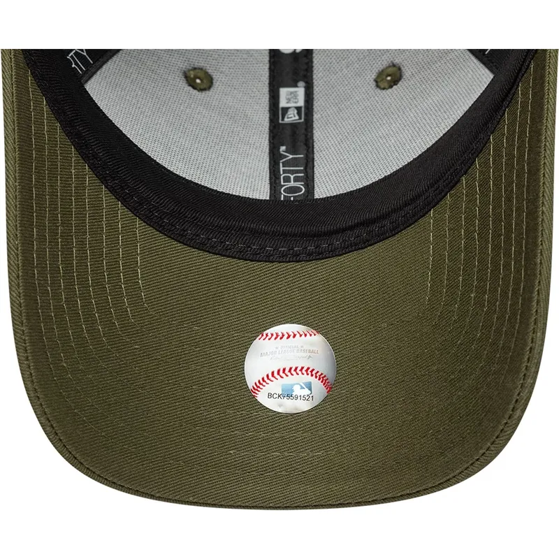 cap-izliekta-green-adjustable-strap-9forty-metallic-no-los-angeles-dodgers-mlb-no-new-era