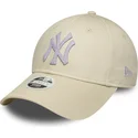 beige-verstellbare-curved-cap-fur-damen-9forty-metallic-der-new-york-yankees-mlb-von-new-era