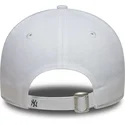 cap-izliekta-white-adjustable-strap-9forty-floral-infill-no-new-york-yankees-mlb-no-new-era