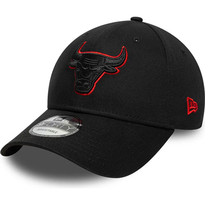 cepur-izliekta-melns-regulejams-9forty-team-outline-no-chicago-bulls-nba-no-new-era