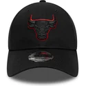 cepur-izliekta-melns-regulejams-9forty-team-outline-no-chicago-bulls-nba-no-new-era