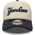 gebogene-beige-und-marineblaue-snapback-kappe-e-frame-city-icon-von-new-york-yankees-mlb-von-new-era