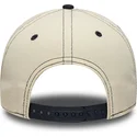 gorra-curva-beige-y-azul-marino-snapback-e-frame-city-icon-de-new-york-yankees-mlb-de-new-era